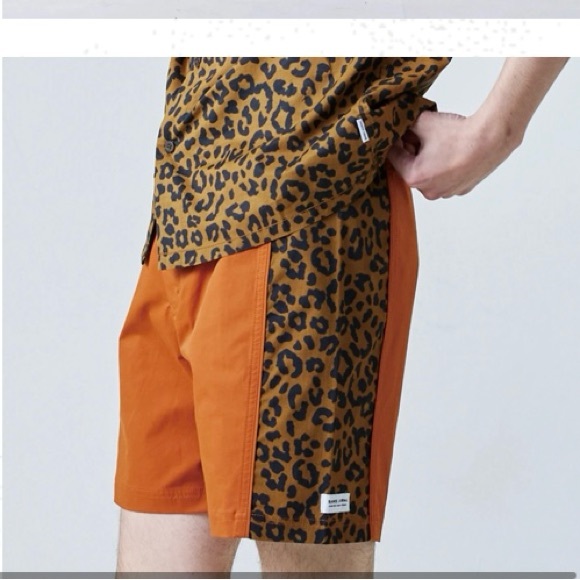 Board Shorts LOT Banks Size 32 Leopard Brown Vandelay T Shirt Resort Swim Beach - Picture 1 of 11